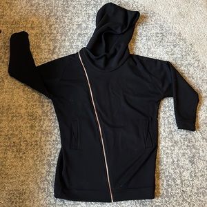 Oversized super cozy hooded diagonal zip sweatshirt - EUC